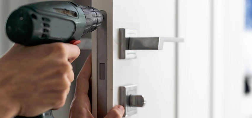 Locksmith For Lock Replacement Near Me in Hillsborough, CA